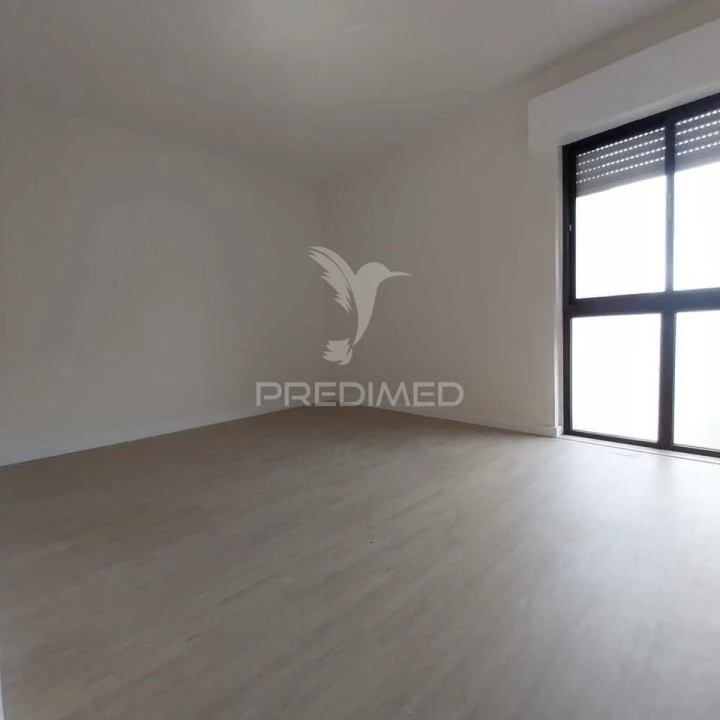 Apartamento T2 para Venda em Algueirão-Mem Martins Foto 35