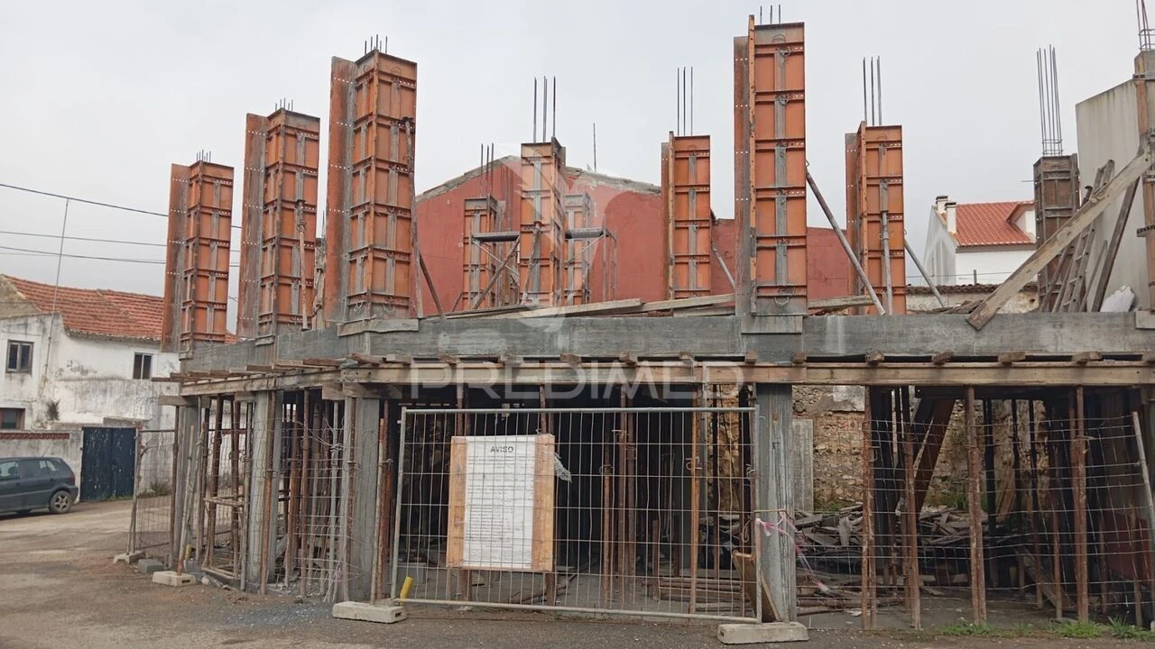 Apartamento T1 para Venda em Atouguia da Baleia Foto 9