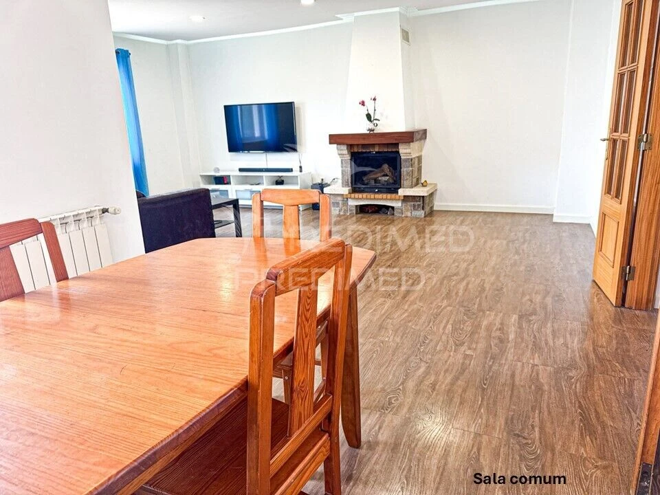 Moradia T5 para Venda em Amora Foto 10