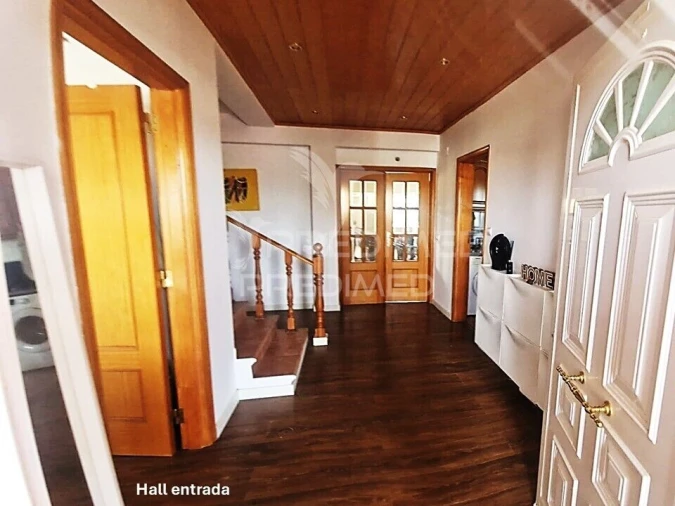 Moradia T5 para Venda em Amora Foto 7
