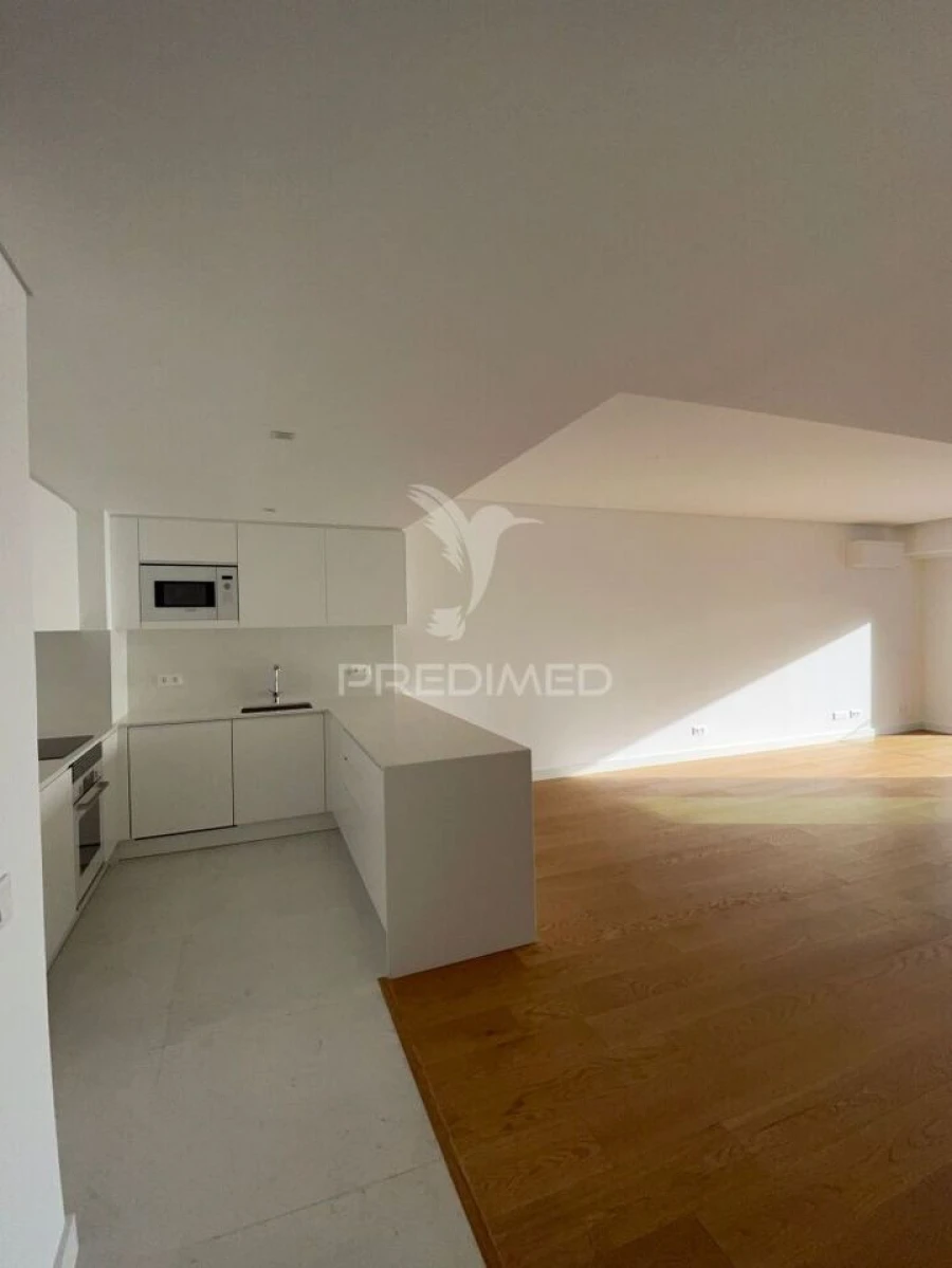 Apartamento T3 para Venda em São Martinho Foto 4