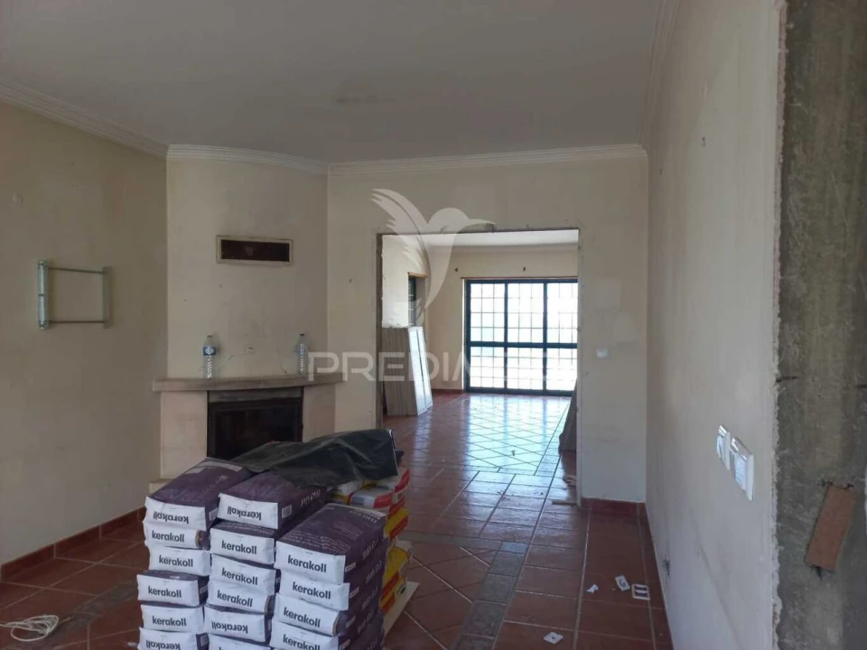 Moradia T3 para Venda em Santo Isidoro Foto 4