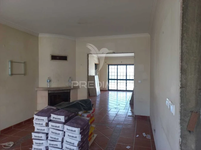 Moradia T3 para Venda em Santo Isidoro Foto 4