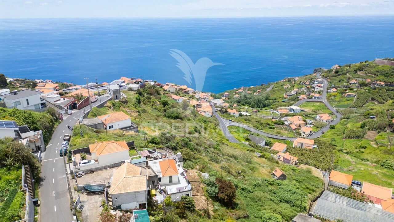 Terreno para Venda em Ribeira Brava Foto 4