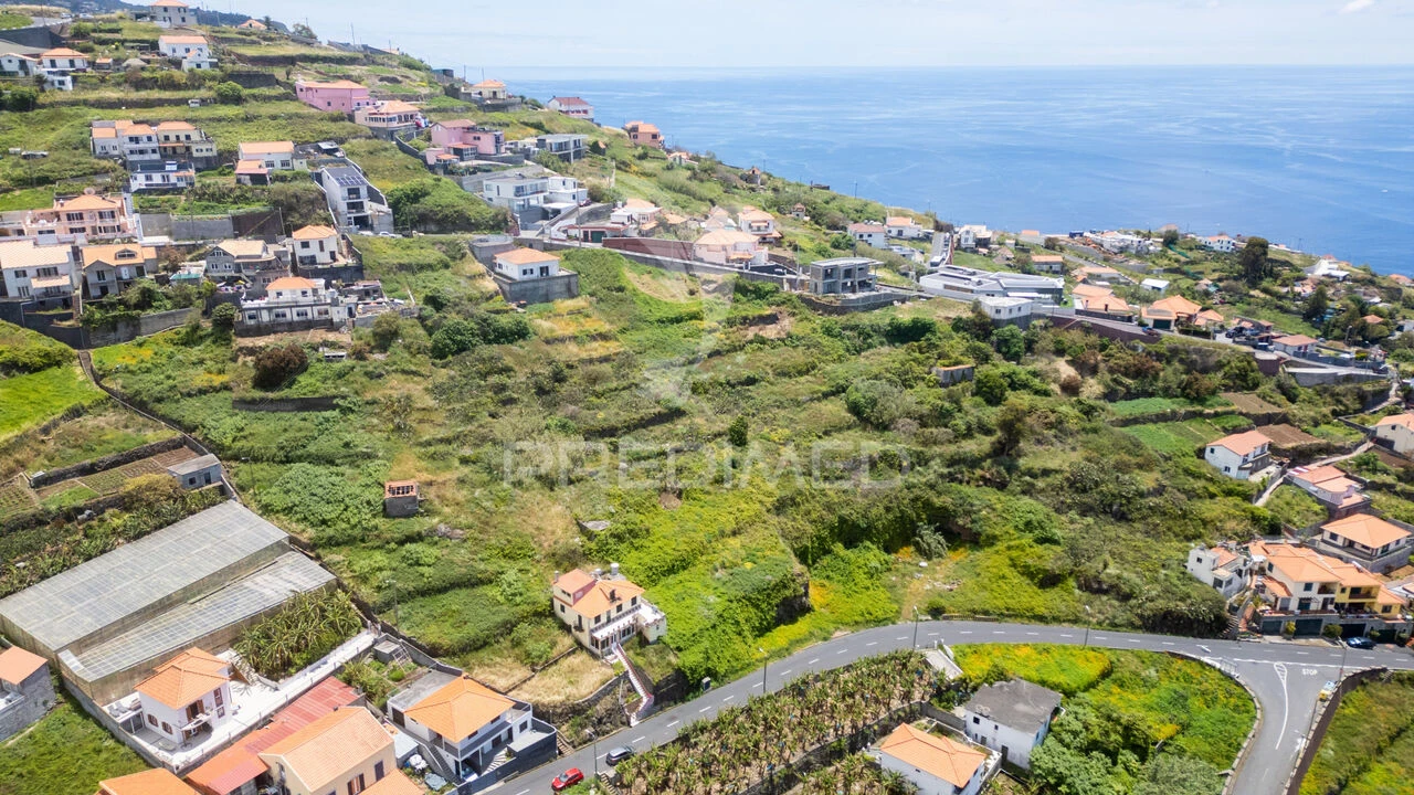Terreno para Venda em Ribeira Brava Foto 11