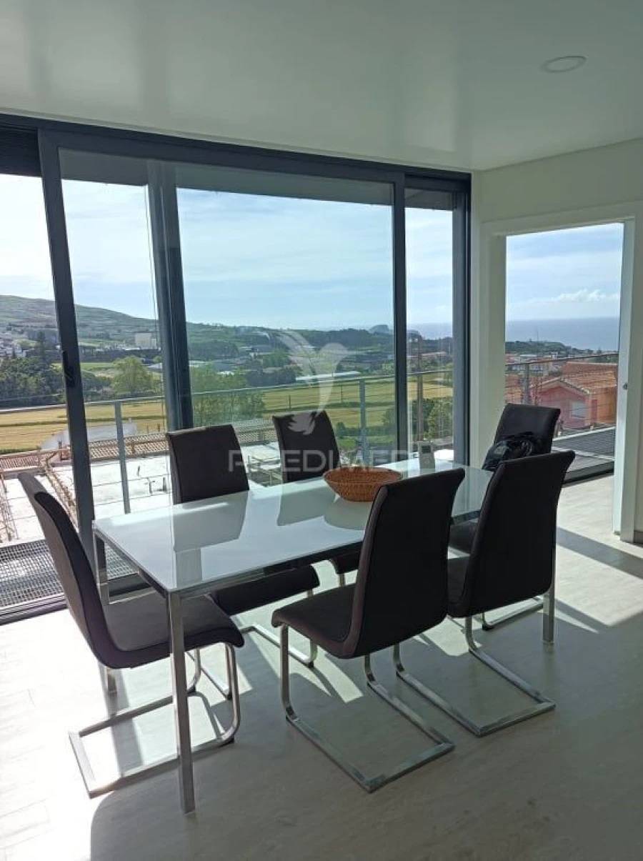 Moradia T2 para Venda em Posto Santo Foto 6