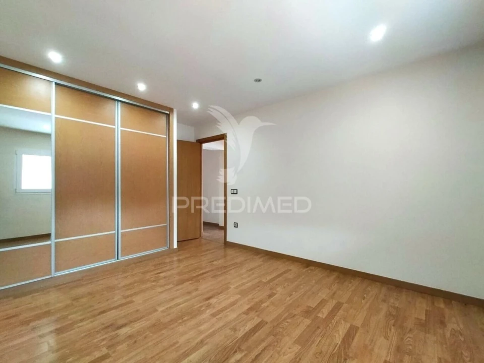 Moradia T6 para Venda em Bidoeira de Cima Foto 35