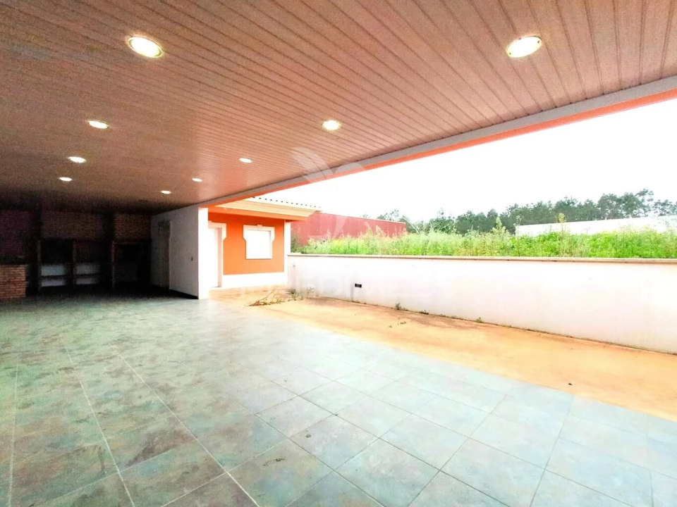 Moradia T6 para Venda em Bidoeira de Cima Foto 13