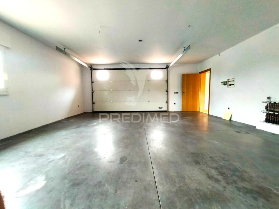 Moradia T6 para Venda em Bidoeira de Cima Foto 5