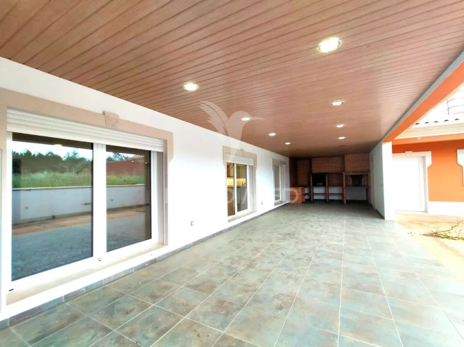 Moradia T6 para Venda em Bidoeira de Cima Foto 23