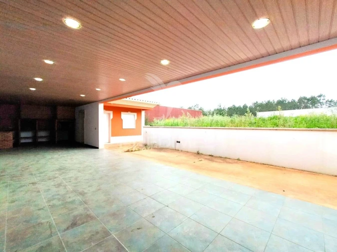 Moradia T6 para Venda em Bidoeira de Cima Foto 13