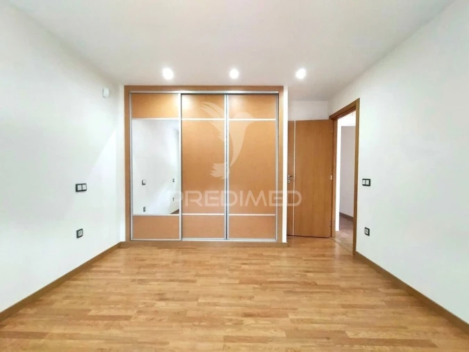 Moradia T6 para Venda em Bidoeira de Cima Foto 34