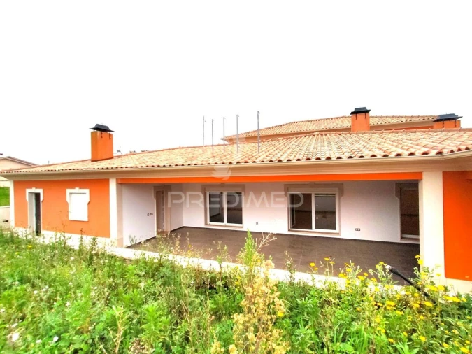 Moradia T6 para Venda em Bidoeira de Cima Foto 12