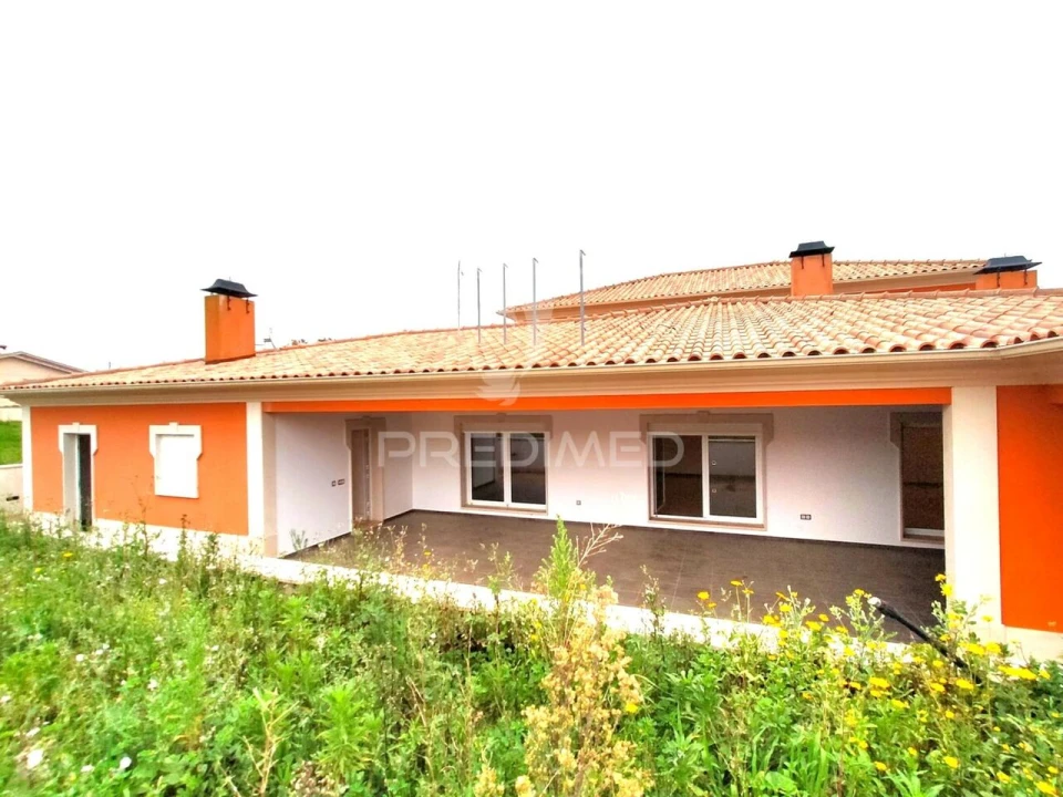 Moradia T6 para Venda em Bidoeira de Cima Foto 12