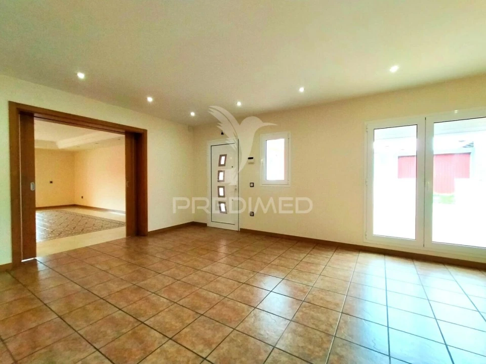 Moradia T6 para Venda em Bidoeira de Cima Foto 39