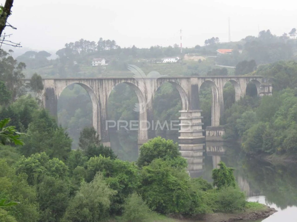 Terreno para Venda em Rio de Moinhos Foto 1