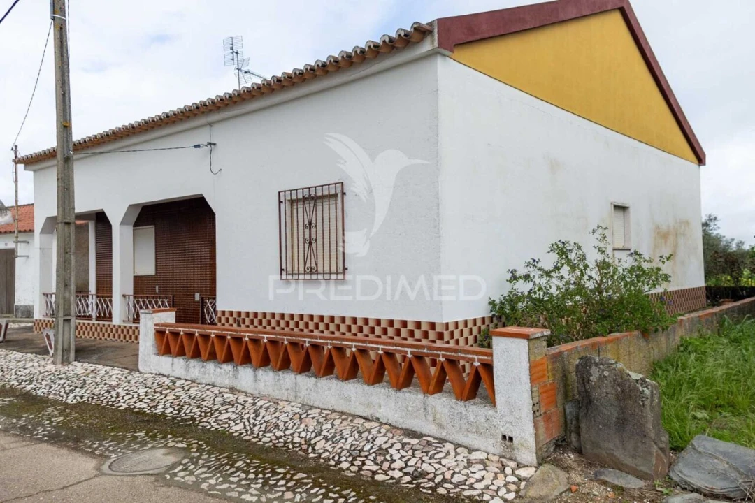 Moradia T3 para Venda em Capelins (Santo Antonio) Foto 5