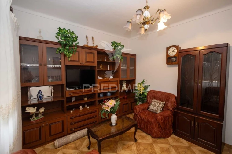 Moradia T3 para Venda em Capelins (Santo Antonio) Foto 22