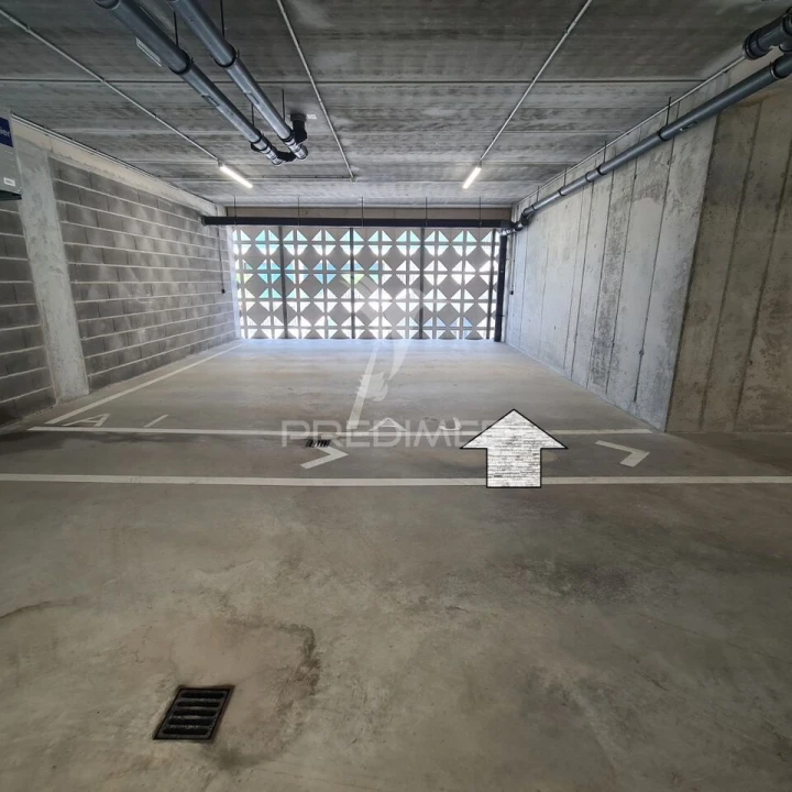 Garagem para Venda em Canidelo Foto 1