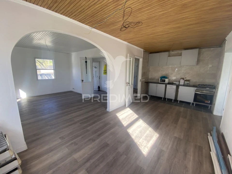 Moradia T3 para Venda em Topo (Nossa Senhora do Rosario) Foto 25