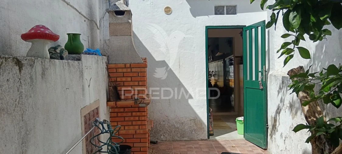 Moradia T2 para Venda em Aldeia da Mata Foto 24