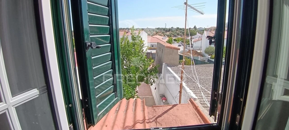 Moradia T2 para Venda em Aldeia da Mata Foto 9