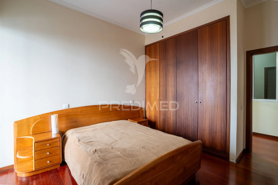 Moradia T3 para Venda em Santo Antonio Foto 16