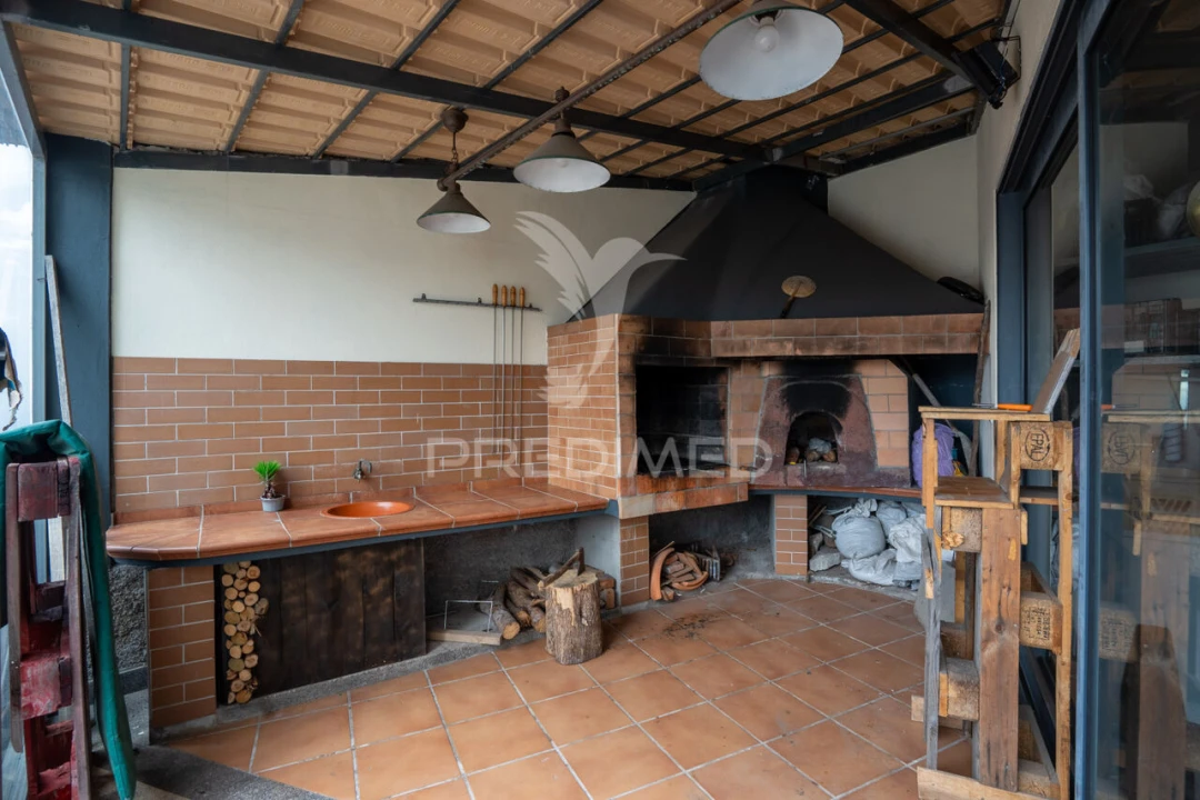 Moradia T3 para Venda em Santo Antonio Foto 22