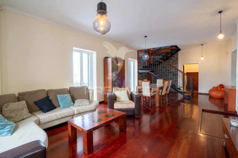 Moradia T3 para Venda em Santo Antonio Foto 6