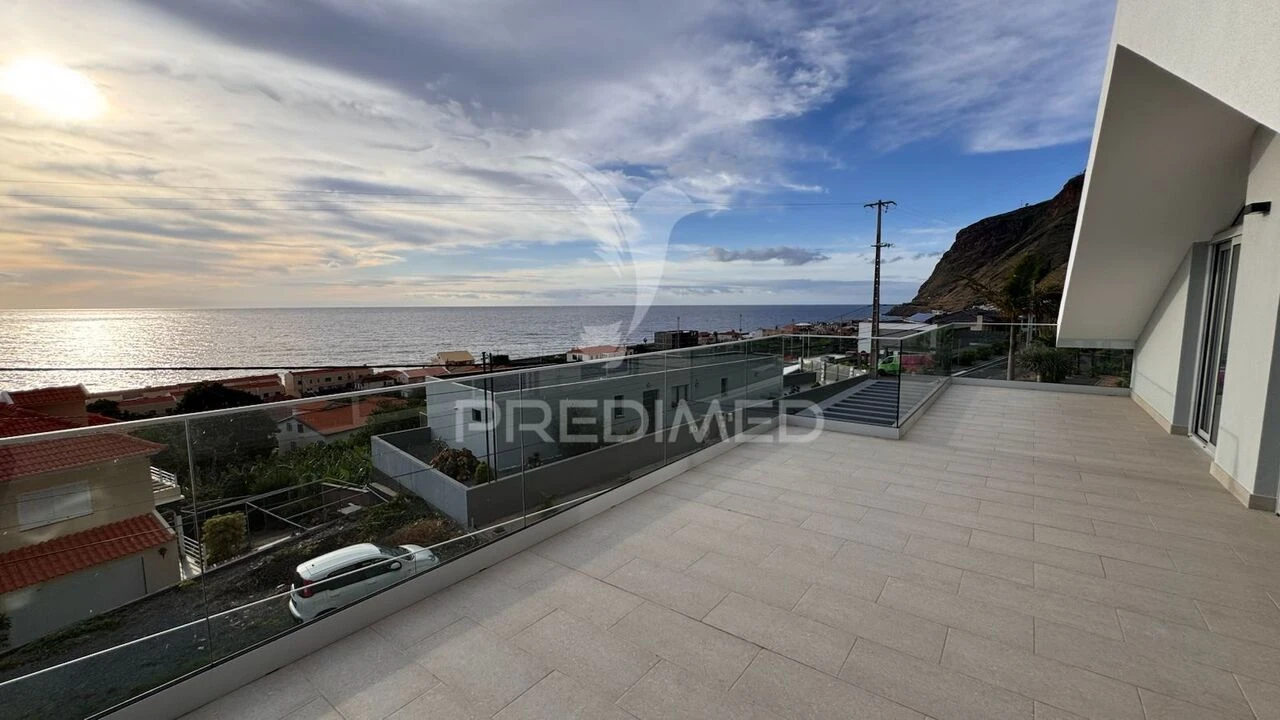 Moradia T4 para Venda em Paul do Mar Foto 30