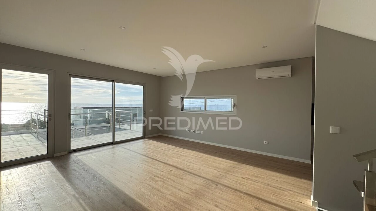 Moradia T4 para Venda em Paul do Mar Foto 11