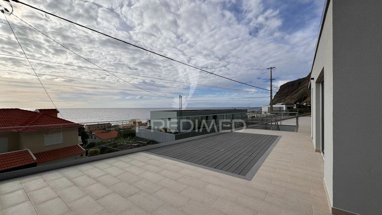 Moradia T4 para Venda em Paul do Mar Foto 28