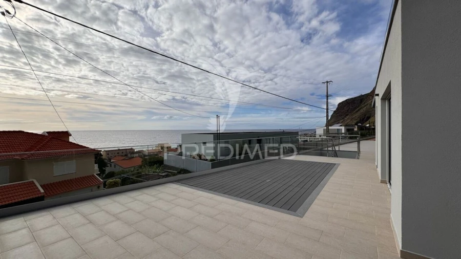 Moradia T4 para Venda em Paul do Mar Foto 28