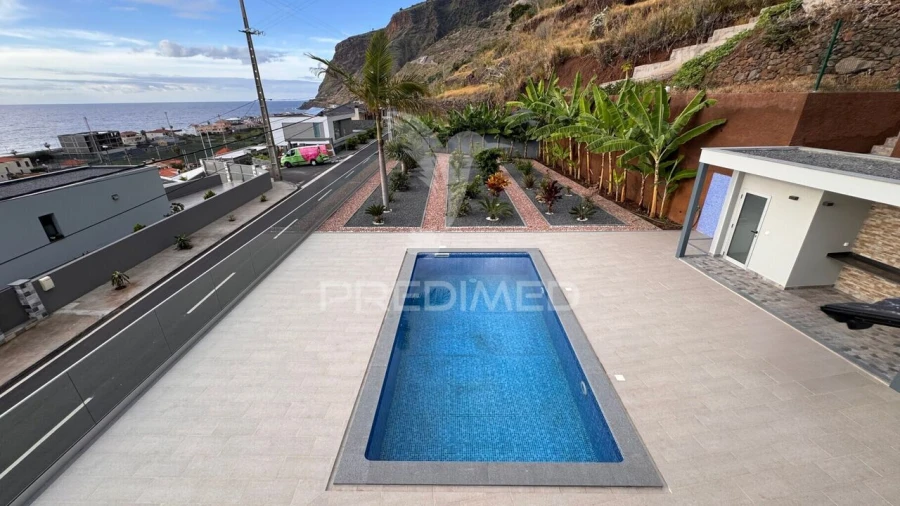 Moradia T4 para Venda em Paul do Mar Foto 31