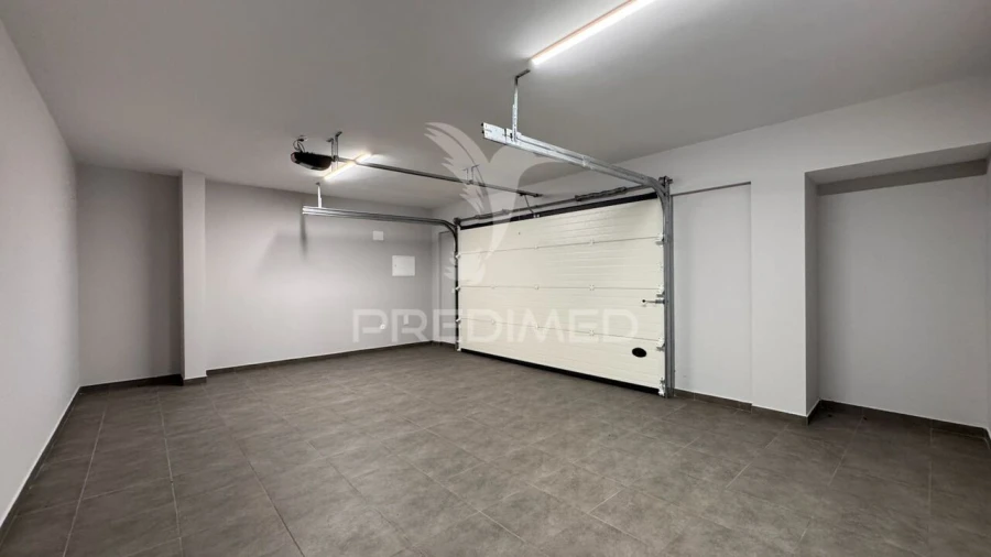 Moradia T4 para Venda em Paul do Mar Foto 32