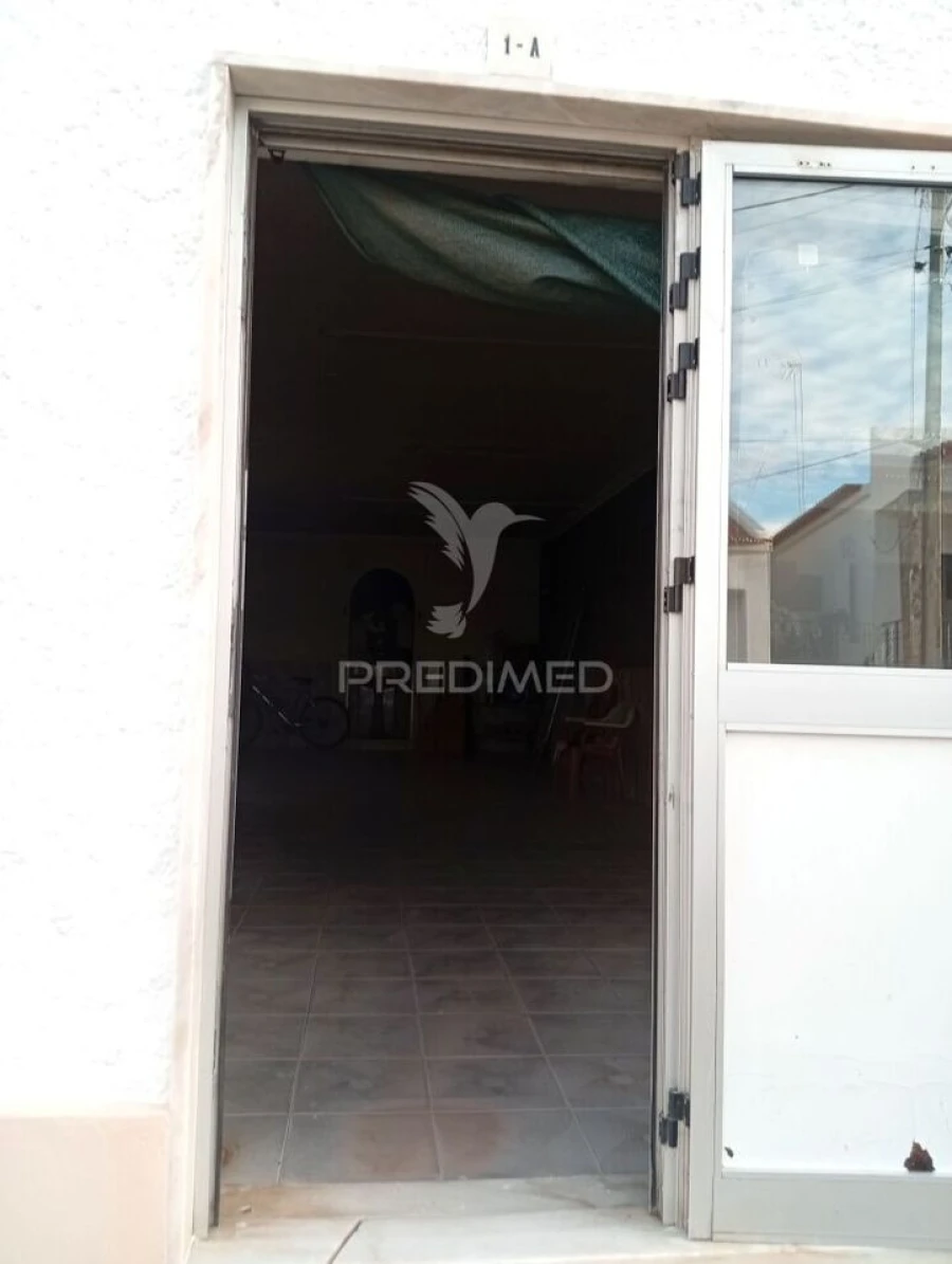 Moradia T0 para Venda em Nossa Senhora da Conceição e São Bartolomeu Foto 3