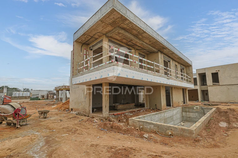 Moradia T5 para Venda em Loures Foto 17