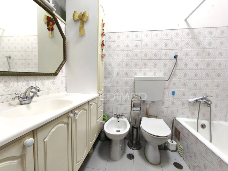 Apartamento T2 para Venda em Águas Livres Foto 29