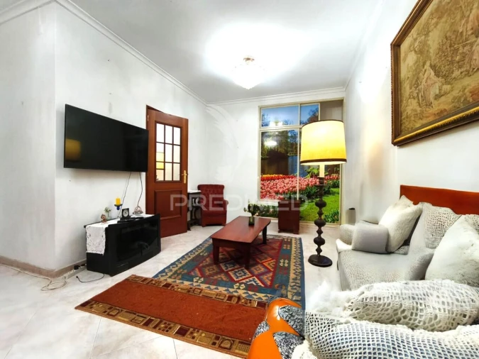 Apartamento T2 para Venda em Águas Livres Foto 3