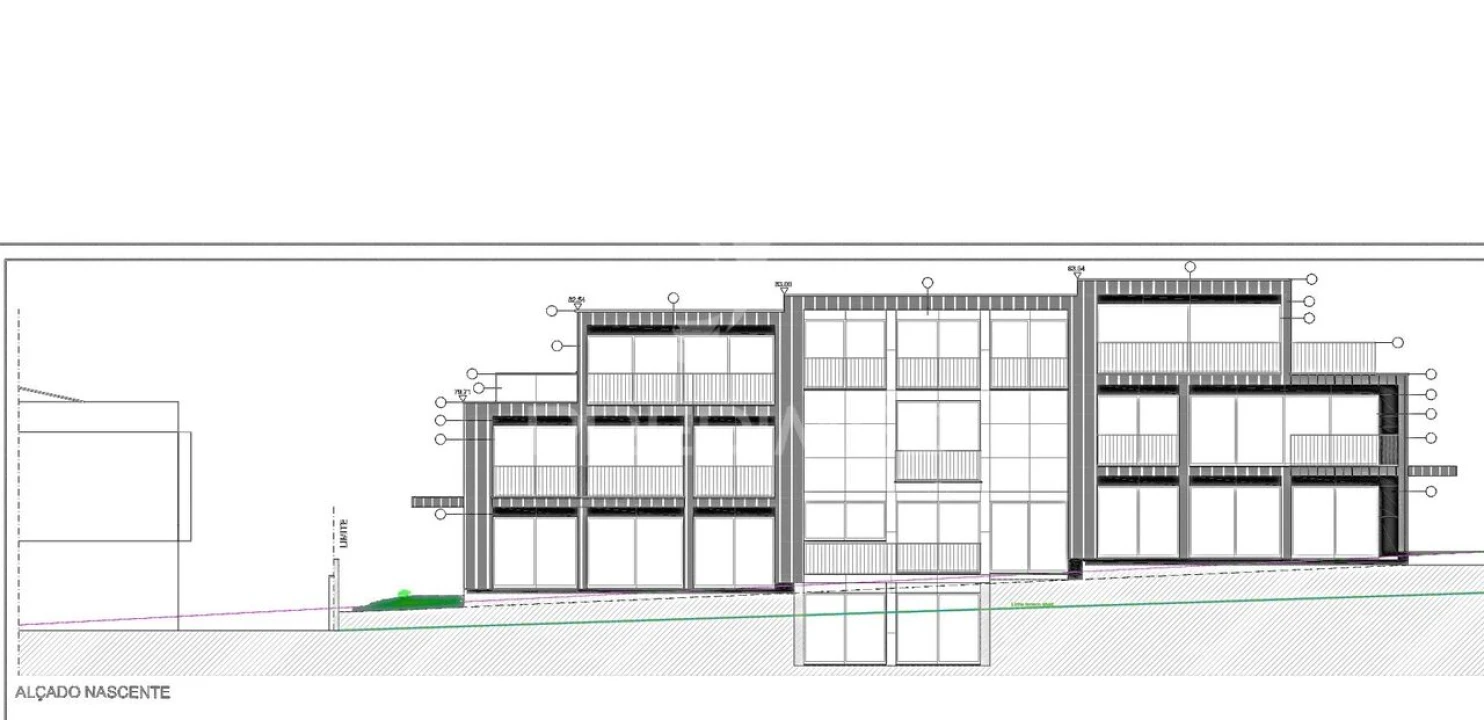 Terreno para Venda em Cidade da Maia Foto 11