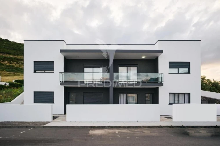 Prédio para Venda em Velas (São Jorge)