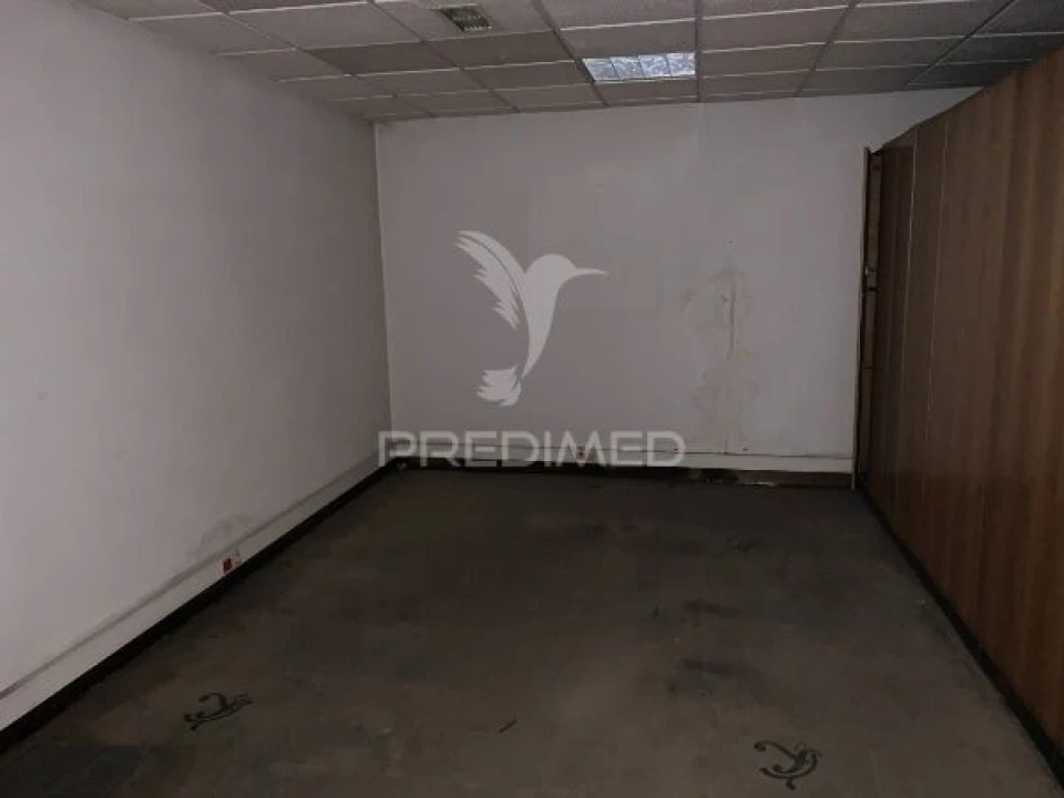 Loja para Venda em Santa Maria de Lamas Foto 6