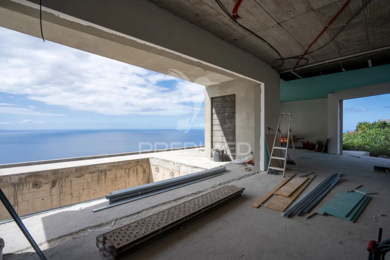 Moradia T3 para Venda em Canhas Foto 9