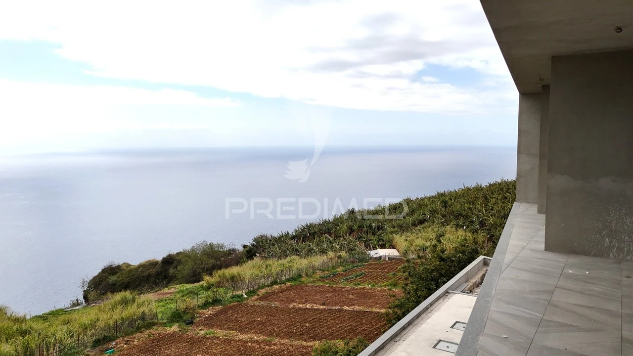 Moradia T3 para Venda em Canhas Foto 17