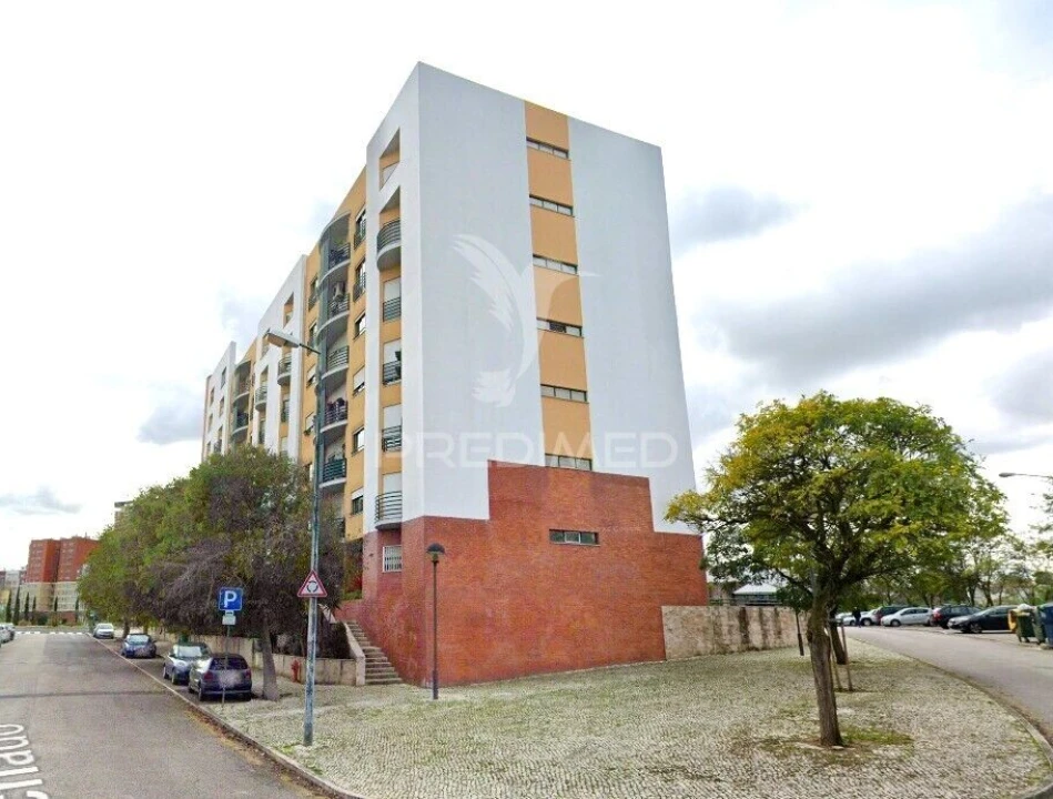 Apartamento T3 para Venda em São Domingos de Benfica Foto 24