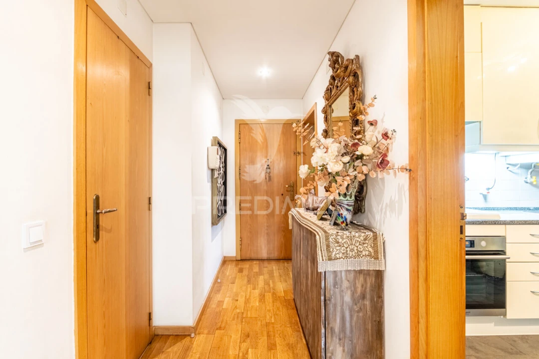 Apartamento T3 para Venda em São Domingos de Benfica Foto 10