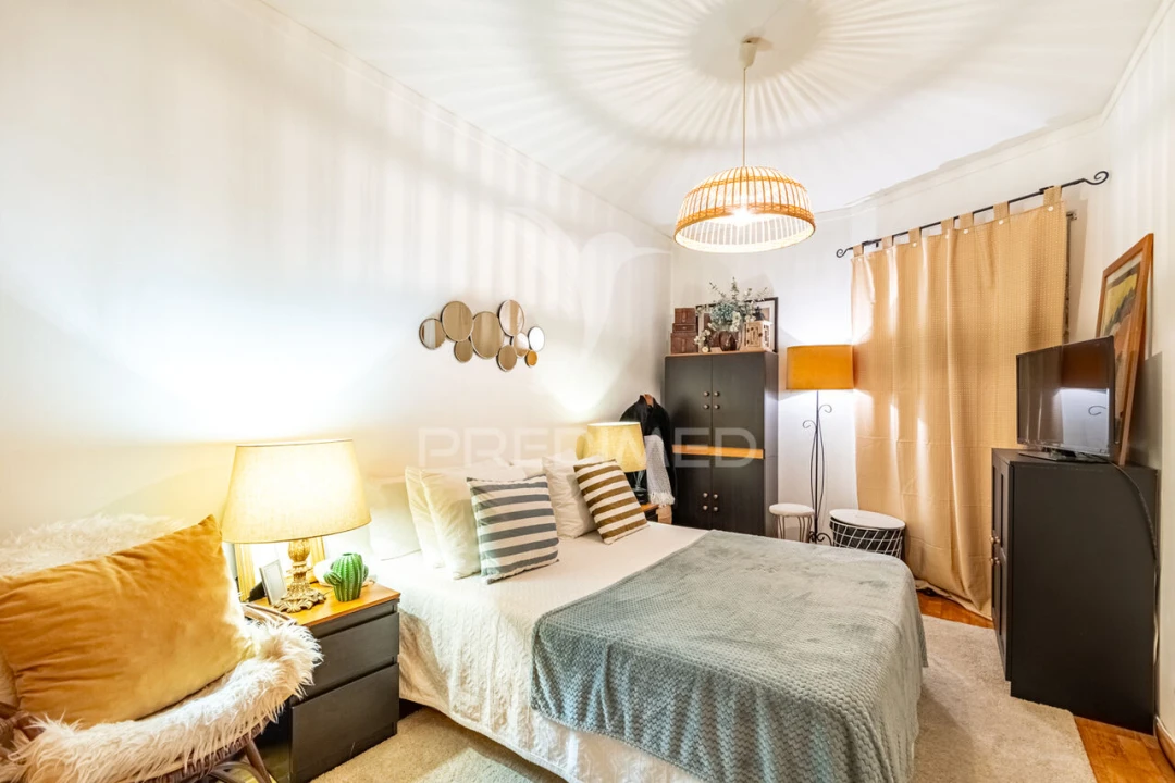 Apartamento T3 para Venda em São Domingos de Benfica Foto 12