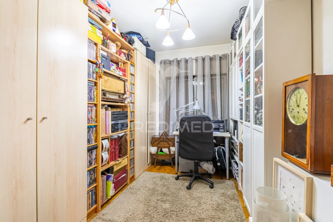 Apartamento T3 para Venda em São Domingos de Benfica Foto 17