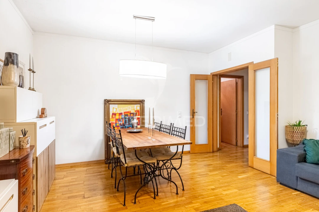 Apartamento T3 para Venda em São Domingos de Benfica Foto 7