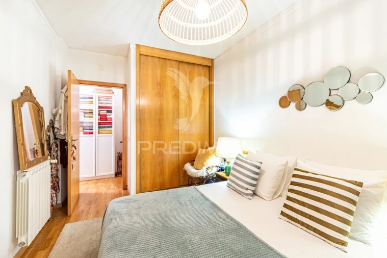 Apartamento T3 para Venda em São Domingos de Benfica Foto 13